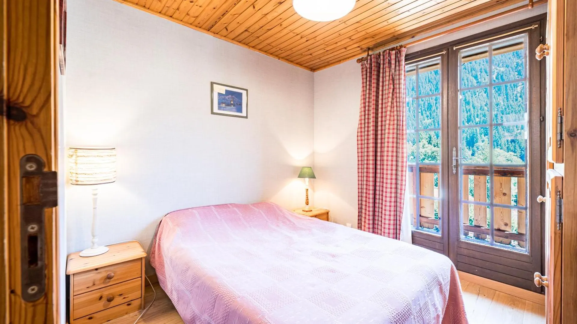 Chalet Le Tougne 拉普拉涅
